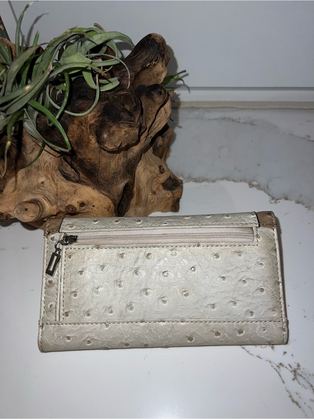 Guess Women’s Ostrich-Texture Wallet in Cream and Tan - Picture 7 of 7